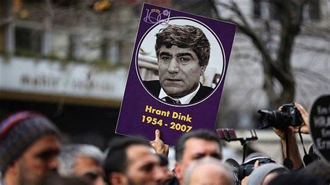 H­r­a­n­t­ ­D­i­n­k­ ­S­u­i­k­a­s­t­ı­n­ı­n­ ­F­i­r­a­r­i­ ­H­ü­k­ü­m­l­ü­s­ü­ ­T­ü­r­k­i­y­e­­y­e­ ­G­e­t­i­r­i­l­d­i­